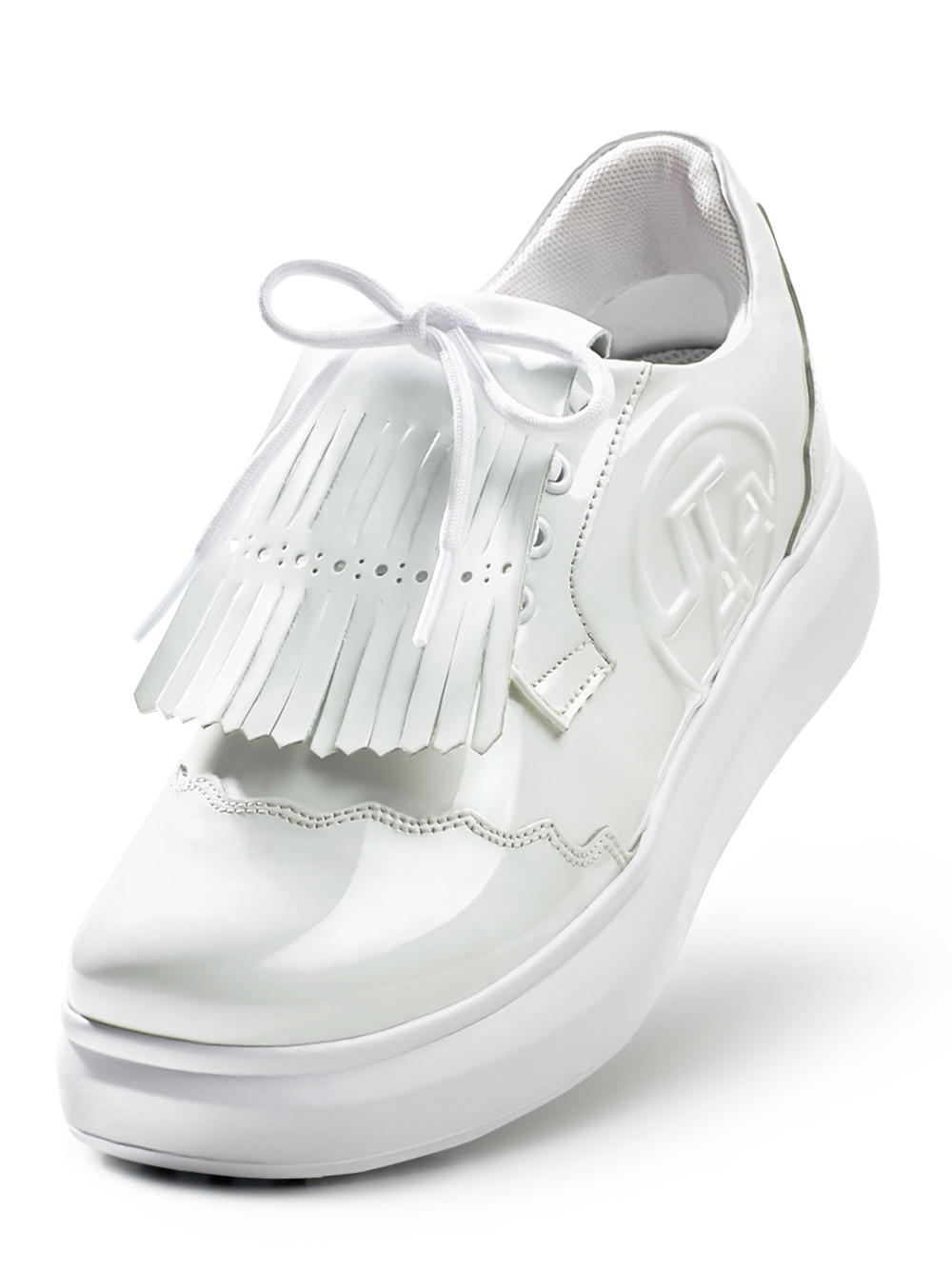 UTAA Enamel Derby Kiltie Golf Sneakers : Women&#039;s White (UB0GHF107WH)